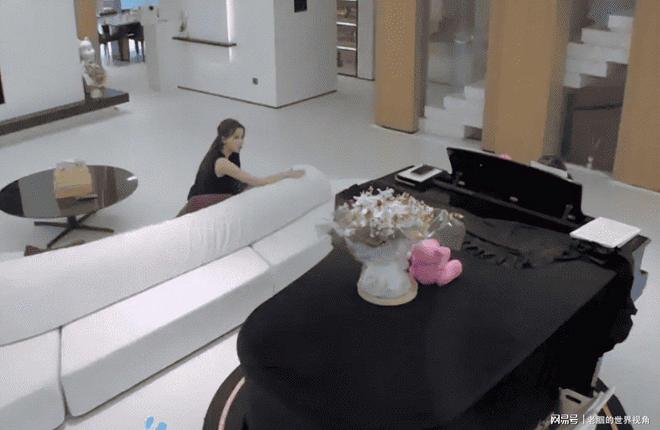 恩愛十幾年難抵殘酷現(xiàn)實(shí)？羅鋼娶小23歲郝蕾年齡差原來不算坎(圖17)